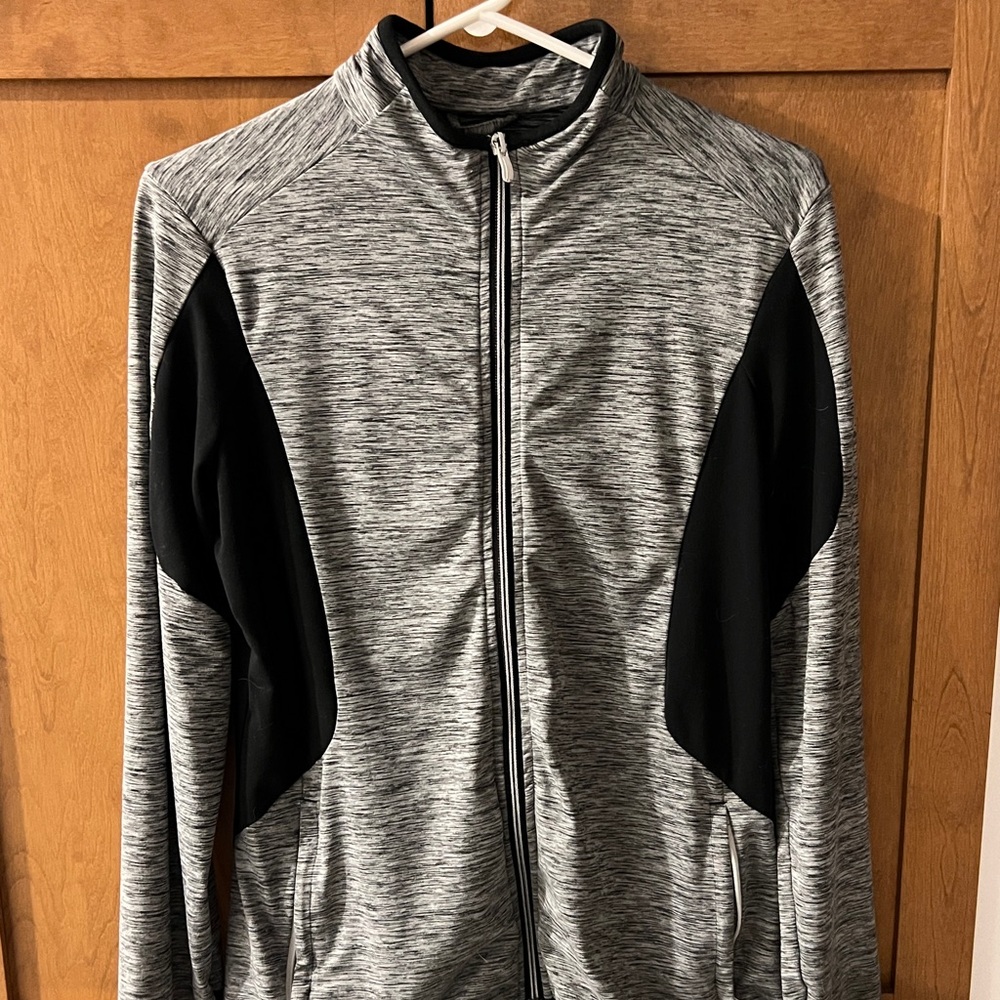 Sweater with zipper